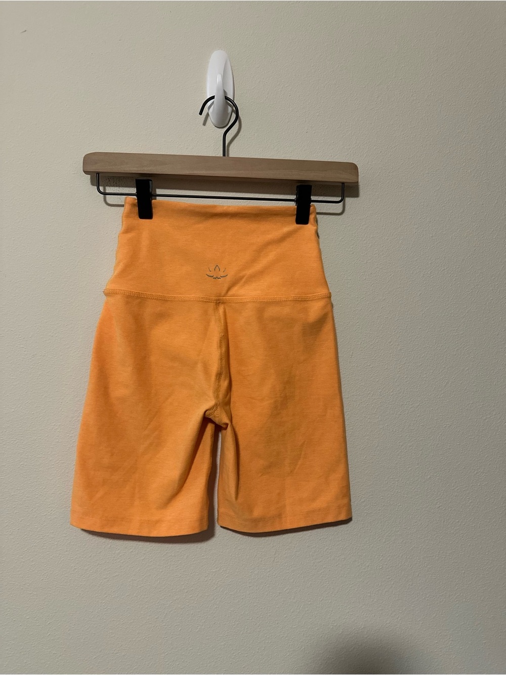 Beyond Yoga Spacedye Keep Pace Biker Shorts Heather citrus orange XS SD5054 - Picture 3 of 9